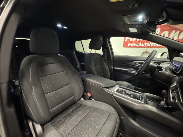 Used 2025 Chevrolet Equinox EV LT FWD image 11