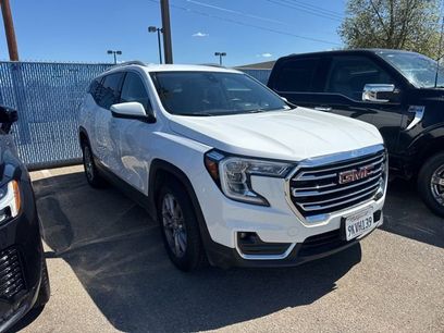 Used 2024 GMC Terrain SLT