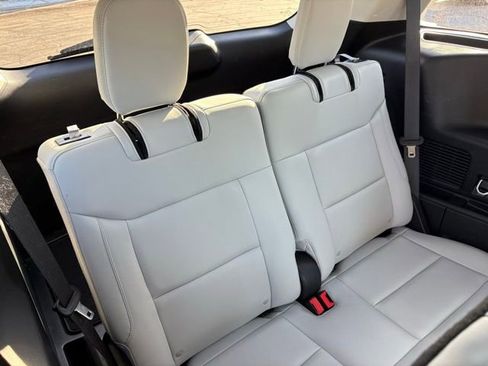 Used 2025 Ford Explorer Platinum w/ Ultimate Package image 18