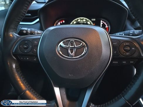 Used 2020 Toyota RAV4 Limited image 46