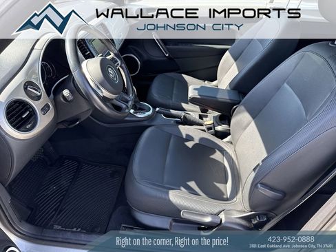 Used 2013 Volkswagen Beetle 2.5 FWD image 14