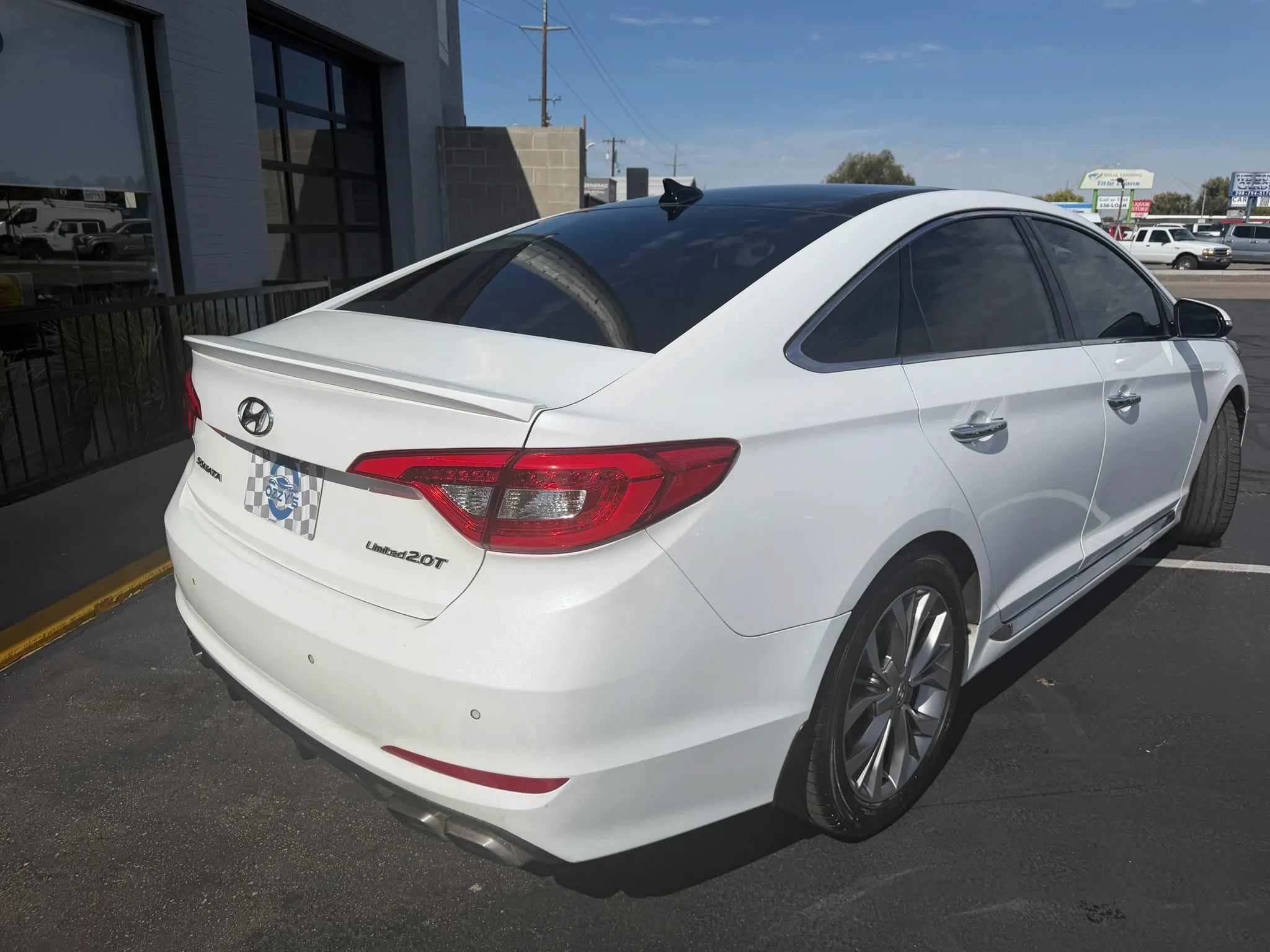 Used 2017 Hyundai Sonata Limited 2.0T FWD image 8
