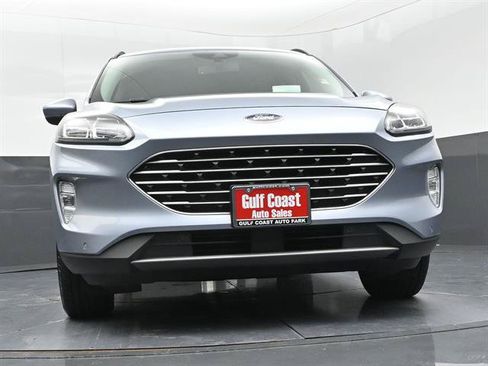 Used 2022 Ford Escape Titanium w/ Titanium Elite Package AWD/4WD image 32