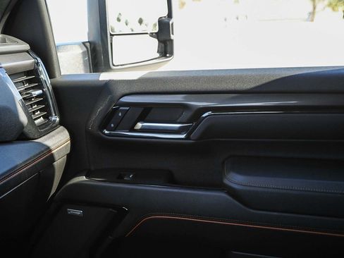 Used 2024 GMC Sierra 2500 AT4 w/ AT4 Premium Plus Package image 21