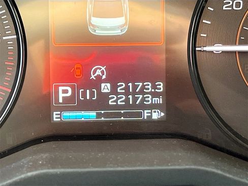 Used 2023 Subaru Crosstrek 2.0i Premium image 12