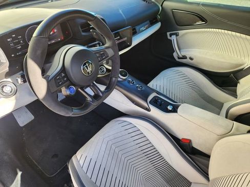 Used 2023 Maserati MC20 Coupe image 13