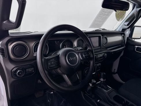 Used 2022 Jeep Wrangler Unlimited Sport image 9