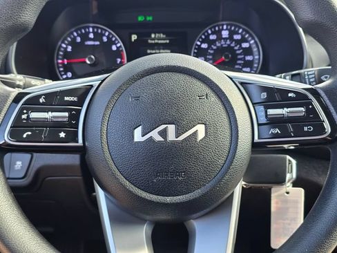 Used 2023 Kia Forte LXS FWD image 20