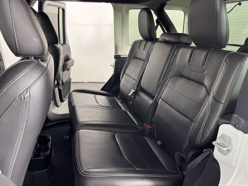 Used 2022 Jeep Wrangler Unlimited Sahara w/ Cold Weather Group image 39