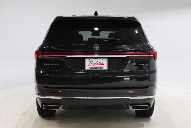 Used 2025 Buick Enclave Preferred FWD image 7