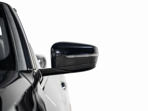 Used 2022 BMW 440i xDrive Convertible w/ Premium Package image 9