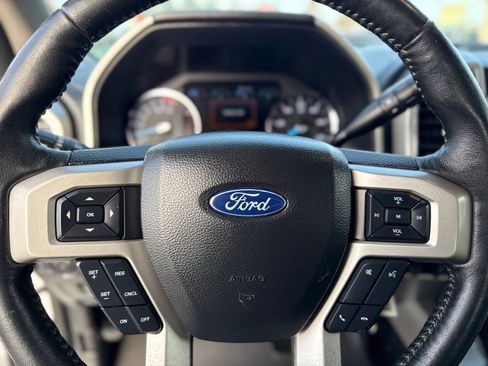 Used 2019 Ford F350 Lariat w/ Camper Package image 36