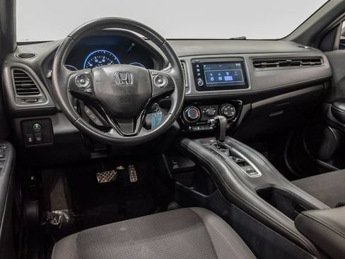 Used 2019 Honda HR-V Sport image 12