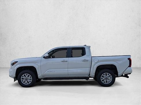 Used 2024 Toyota Tacoma SR5 w/ SR5 Upgrade Package image 5