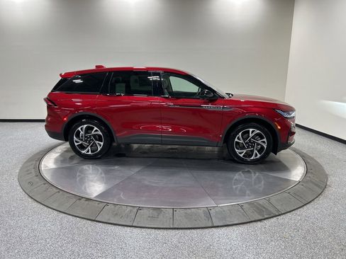 New 2026 Lincoln Nautilus Premier w/ Equipment Group 102A AWD/4WD image 5
