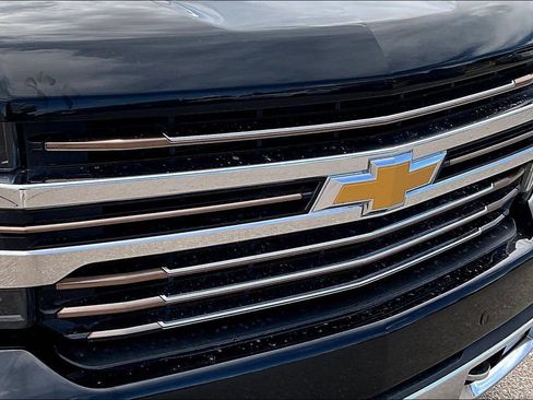 Used 2022 Chevrolet Silverado 1500 High Country AWD/4WD image 34