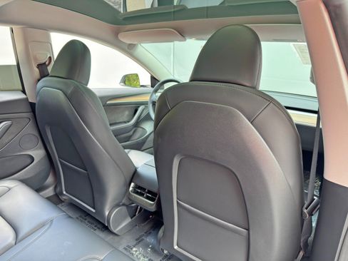 Used 2023 Tesla Model 3 Standard Range RWD image 34