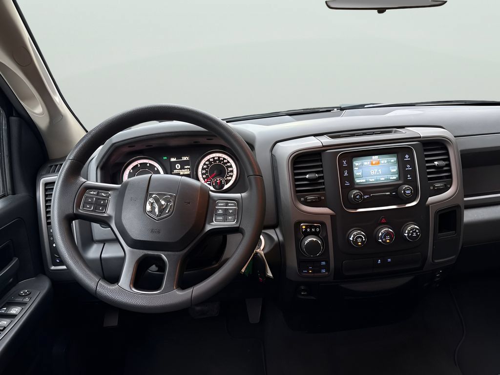 Used 2018 RAM 1500 Express w/ Express Value Package AWD/4WD image 19