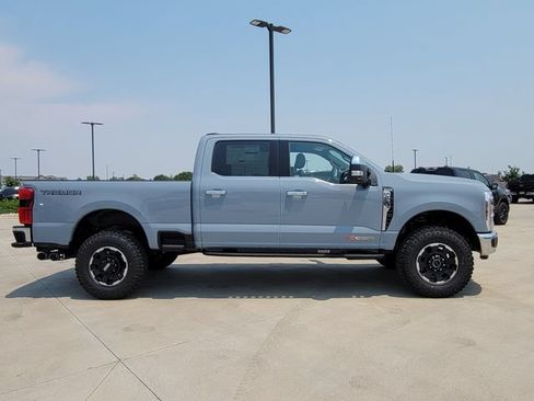 New 2026 Ford F250 King Ranch w/ Tremor Off-Road Package AWD/4WD image 2