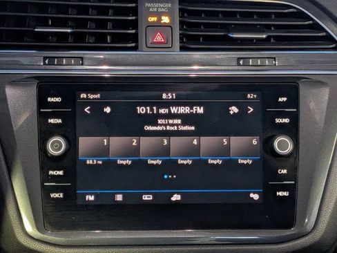 Used 2019 Volkswagen Tiguan SE w/ Panoramic Sunroof Package AWD/4WD image 19
