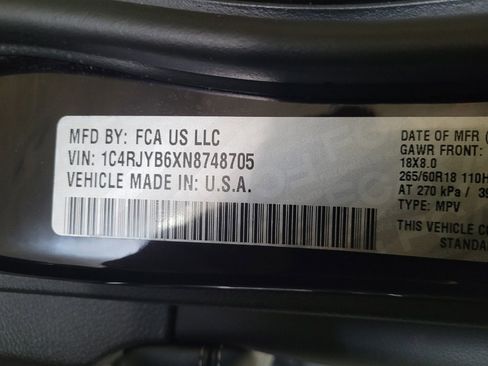Used 2022 Jeep Grand Cherokee Limited 4xe w/ Luxury Tech Group II AWD/4WD image 33