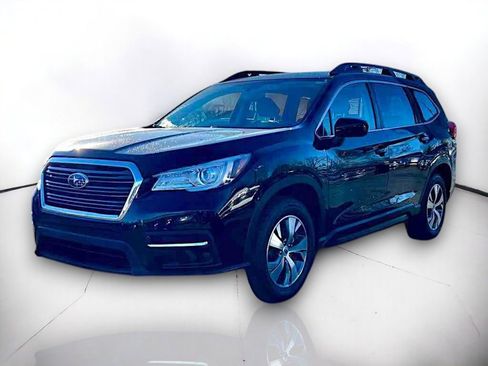 Used 2022 Subaru Ascent Premium w/ Convenience Package image 2