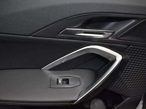 Used 2025 BMW X2 xDrive28i image 14