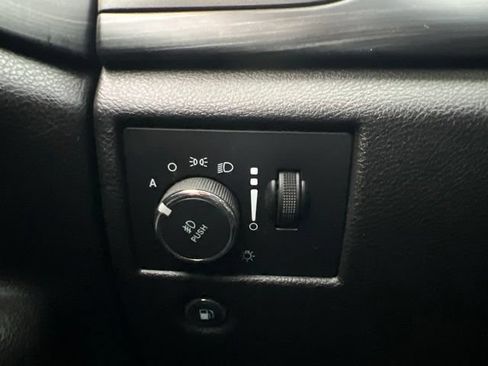 Used 2021 Jeep Grand Cherokee Laredo X AWD/4WD image 24