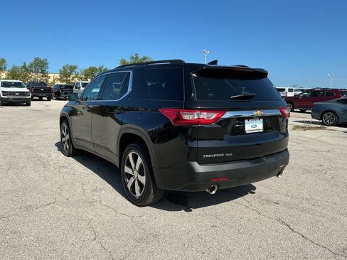 Used 2021 Chevrolet Traverse LT AWD/4WD image 3