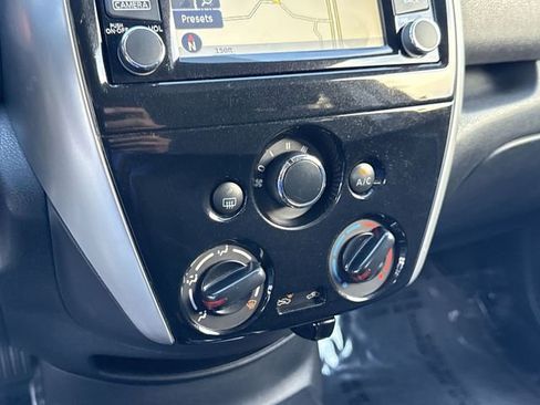 Used 2015 Nissan Versa Note FWD image 19