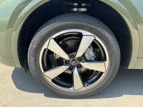 Certified 2023 Audi Q5 2.0T Premium Plus w/ Premium Plus Package AWD/4WD image 13