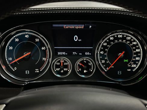Used 2017 Bentley Continental GT image 22
