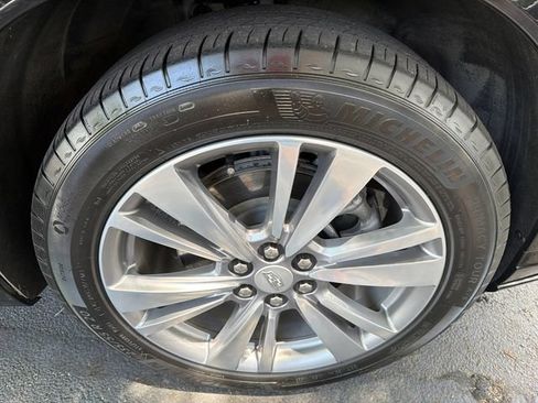 Used 2024 Cadillac XT6 Premium Luxury w/ LPO, Floor Liner Package AWD/4WD image 12