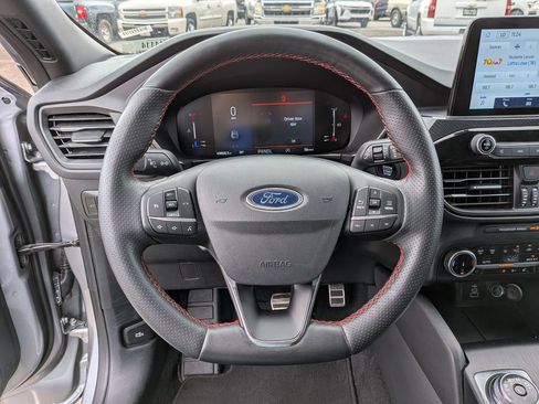 Used 2024 Ford Escape ST-Line AWD/4WD image 11
