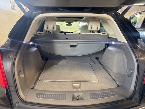 Used 2019 Cadillac XT5 Luxury FWD image 5