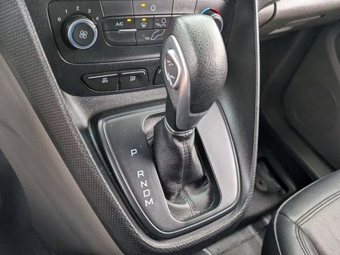 Used 2020 Ford Transit Connect XL image 22