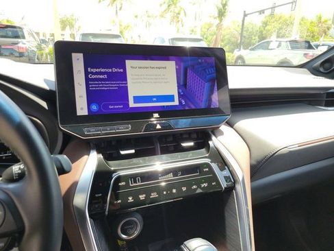 Used 2023 Toyota Venza Limited AWD/4WD image 25