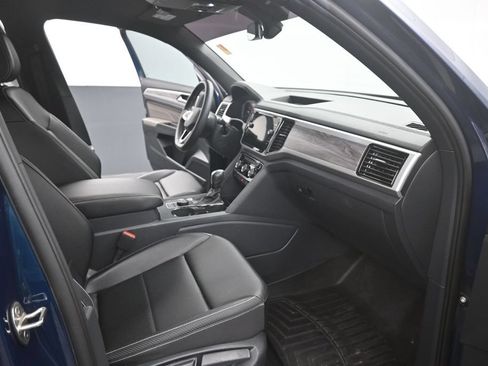 Used 2023 Volkswagen Atlas Cross Sport SE AWD/4WD image 26