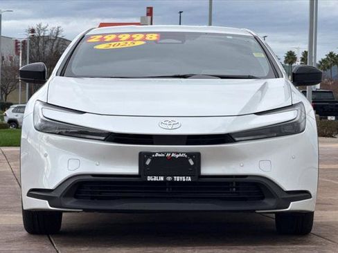 Certified 2025 Toyota Prius LE image 11