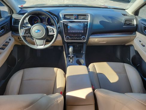 Used 2018 Subaru Outback 3.6R Limited image 16