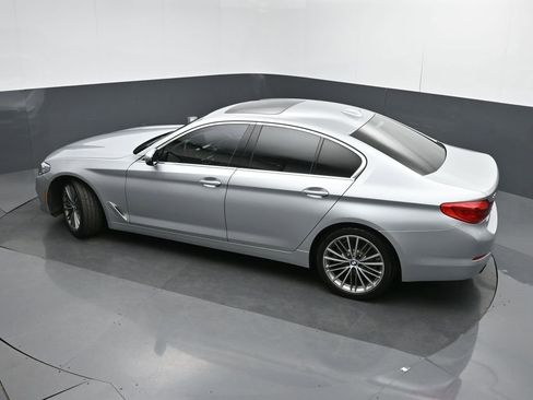 Used 2019 BMW 530i xDrive w/ Convenience Package image 39