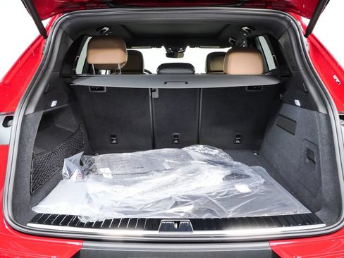 New 2026 Porsche Cayenne AWD/4WD image 36