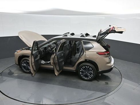 Used 2025 Nissan Rogue Platinum w/ Platinum Premium Package image 54