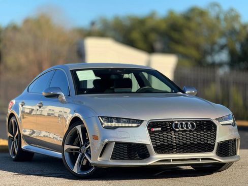 Used 2017 Audi RS 7 Prestige w/ Comfort Seating Package image 4