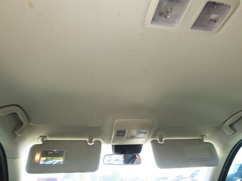 Used 2021 MAZDA CX-5 Touring image 22