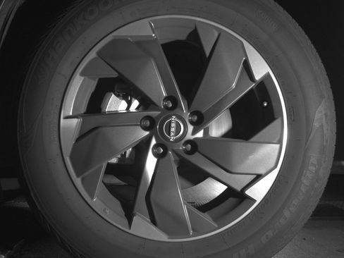 Used 2025 Nissan Rogue SV image 12