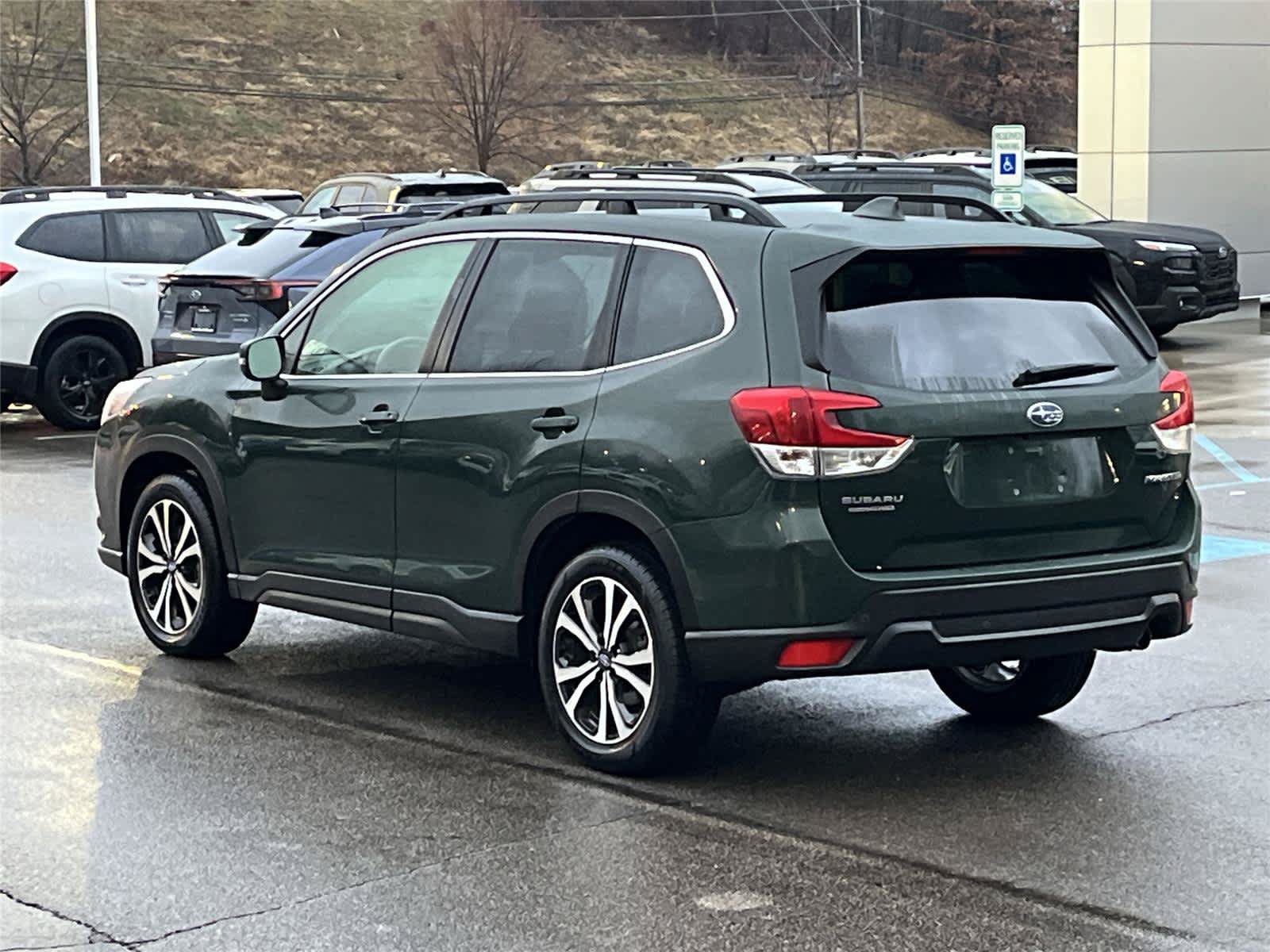 Used 2023 Subaru Forester Limited AWD/4WD image 3