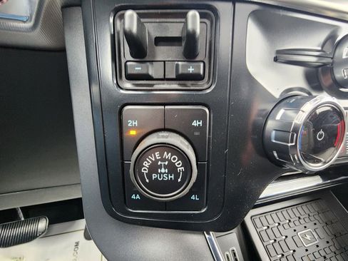 New 2025 Ford F150 Lariat w/ Equipment Group 502A High image 29