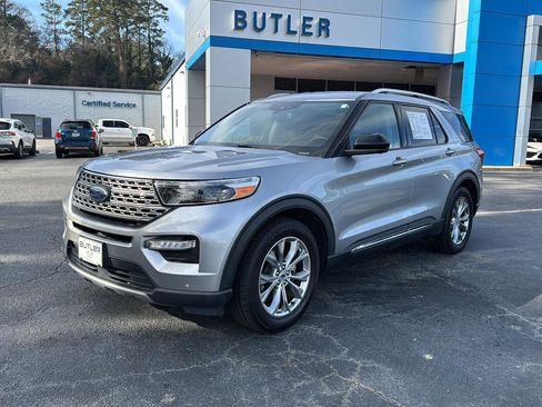 Used 2022 Ford Explorer Limited image 1