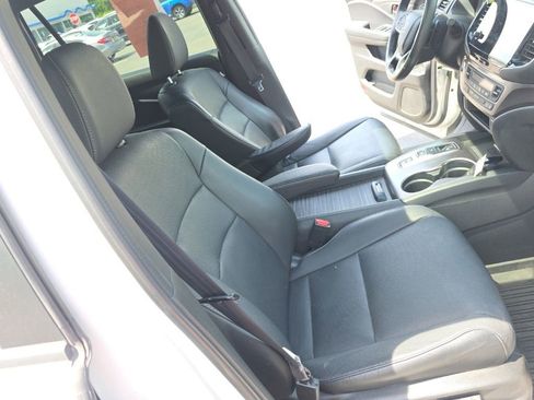 Used 2023 Honda Passport EX-L image 25